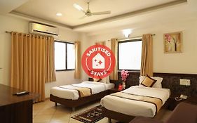 Oyo 10943 Hotel Plus Corporate