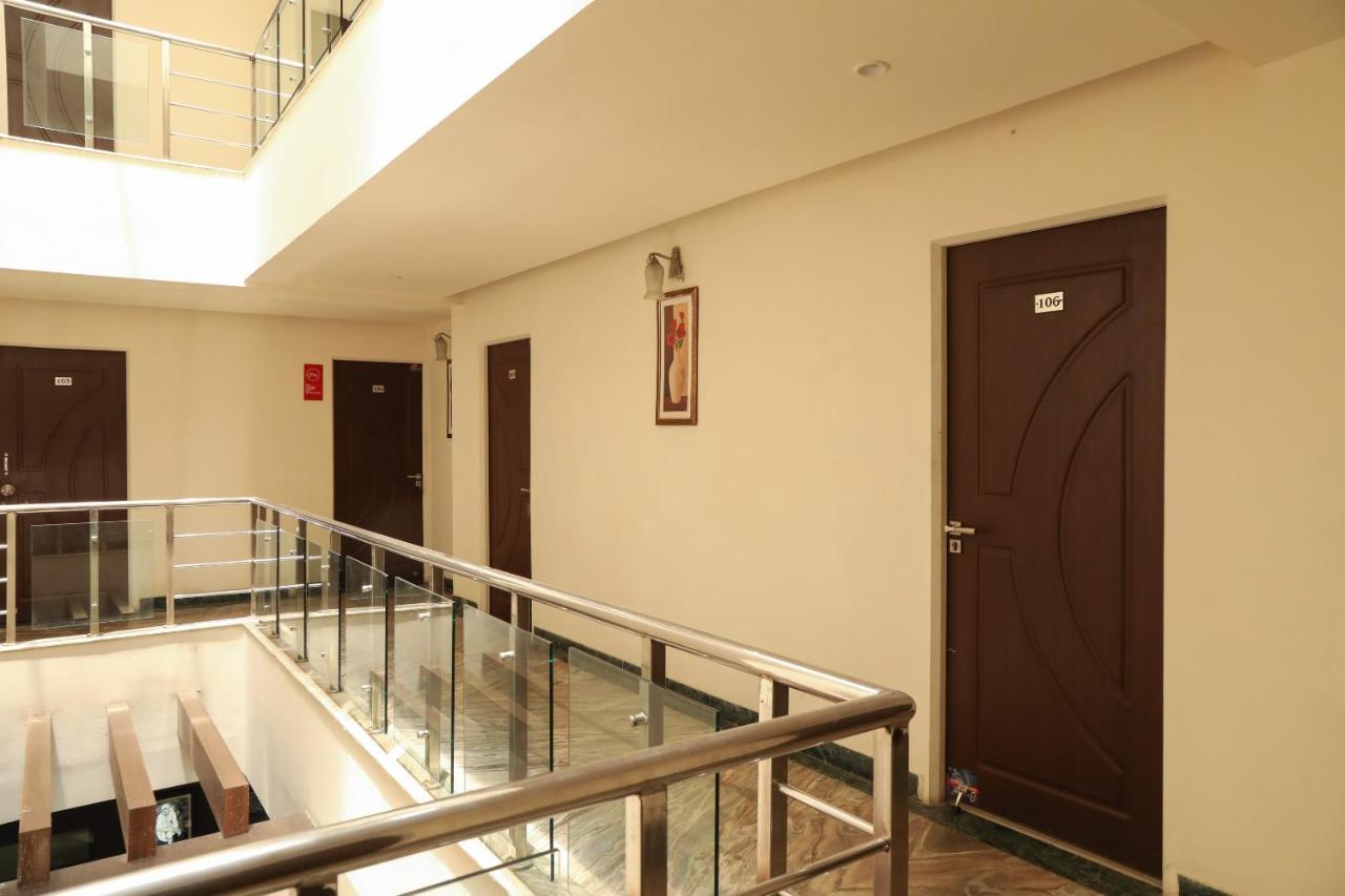 Oyo 10943 Hotel Plus Corporate Khapa  Exterior photo